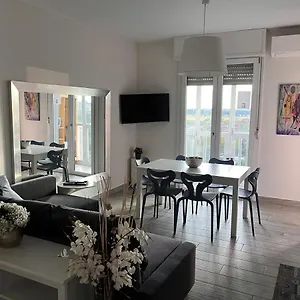 Panoramico Vicino A Fiere E Stadio Apartment Milan