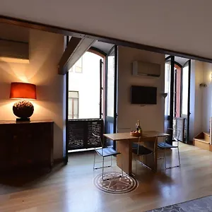 Izzhome Full Center Grand Apartment